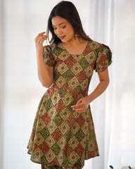 PURE COTTON SQUARED PATTERN LIGHT GREEN & MAROON COMBINATION CO-ORD SET