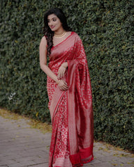 RED SOFT SILK SAREE WITH ATTRACTIVE BLOUSE PIECE