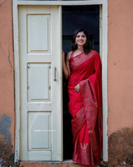 RED PURE SOFT SILK SAREE WITH ATTRACTIVE BLOUSE PIECE