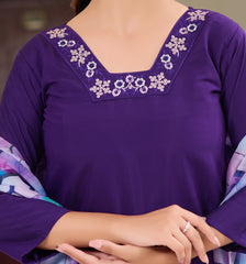 Women Embroidered Rayon Slub kurta set